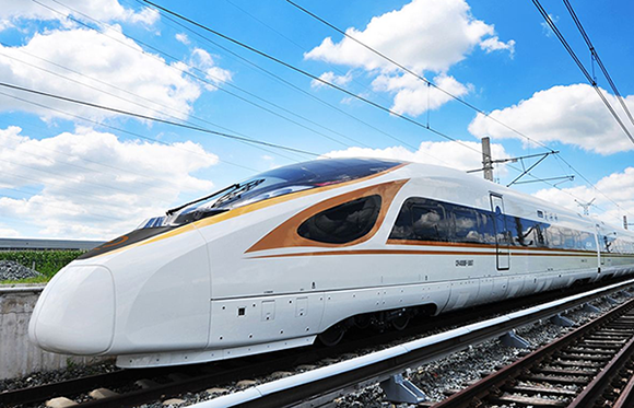 復(fù)興號(hào)高鐵列車(chē)