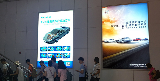 蘇州高鐵站廣告中燈箱媒體都有哪些優(yōu)勢(shì)？
