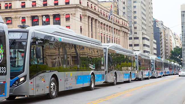 公交車廣告的收入，將有望維持圣保羅公交車票價不漲！