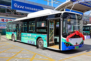 青島公交廣告價(jià)格多少錢，汽車用品行業(yè)青島公交車身廣告案例？
