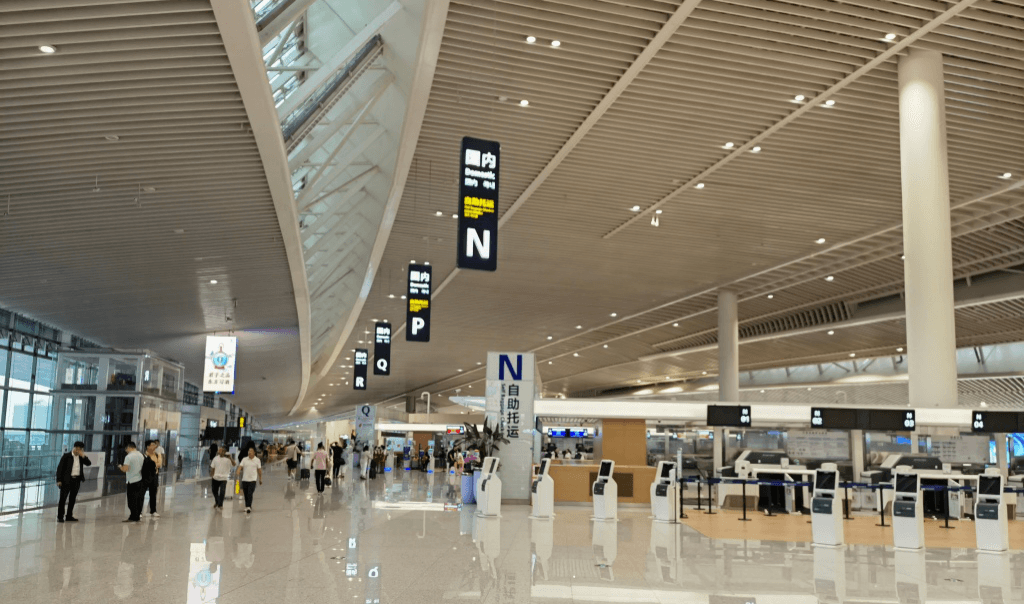 青島膠東機場廣告價格多少錢？青島機場航站樓最醒目廣告位優(yōu)勢