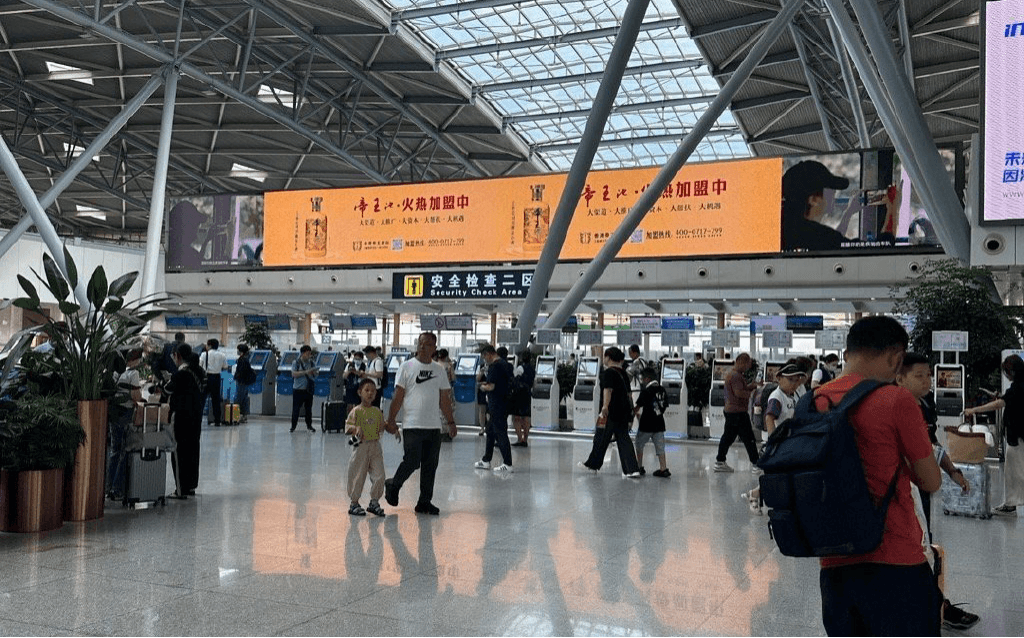 濟南遙墻機場最大廣告屏在哪里？濟南機場航站樓廣告價格多少錢？