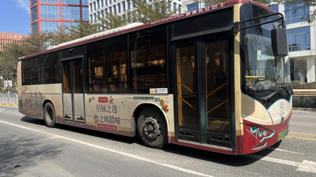 深圳公交廣告北環(huán)大道特產(chǎn)臘腸廣告案例，深圳公交車(chē)身廣告價(jià)格收費(fèi)