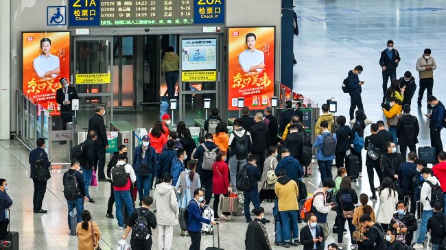 上海虹橋火車站候車大廳大屏廣告投放，上海虹橋高鐵廣告價格