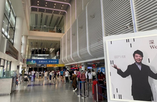深圳福田口岸有哪些廣告位？怎樣選擇更有效果？