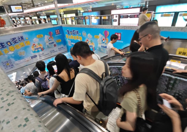 與其他一線城市相比較，深圳地鐵廣告有哪些突出的特點？選擇第一戶外傳媒發(fā)布深圳地鐵廣告有什么優(yōu)勢？