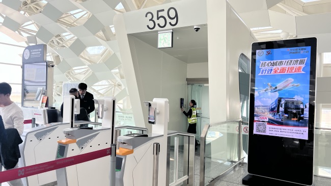 2025年順豐大件機場和高鐵廣告為什么選擇與深圳第一戶外傳媒合作？相關廣告的發(fā)布流程是怎樣的？