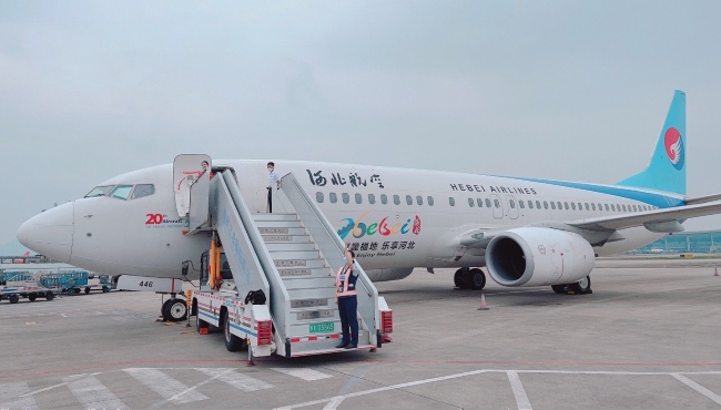 河北航空機(jī)身彩繪廣告投放，河北航空外機(jī)身貼膜廣告價(jià)格
