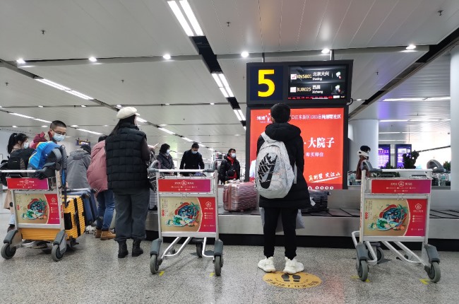 海口機(jī)場手推車廣告投放，海口美蘭機(jī)場行李推車貼廣告價(jià)格