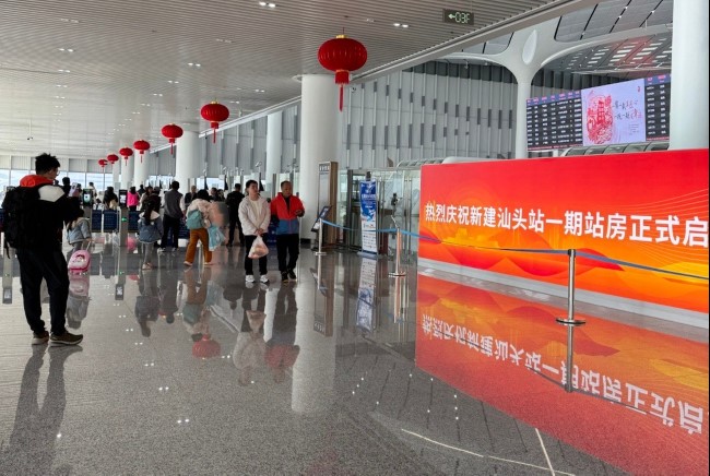 汕頭站高鐵進站口燈箱廣告投放，汕頭站出發(fā)大廳廣告價格